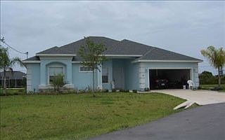 1st image of 15 Lewis Shire Pl