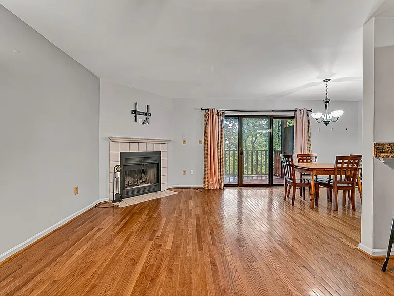 3273 Forest Ridge Rd — Photo 5