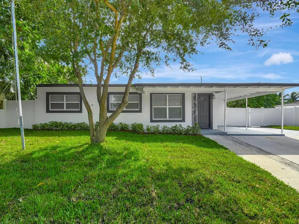 1008 W Perry Street, Lantana, FL 33462