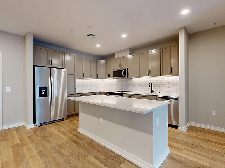 The George Apartments — Photo 66