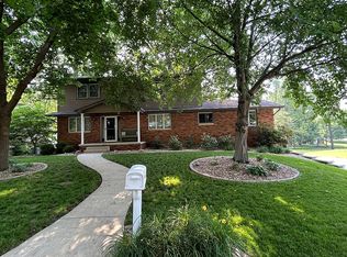 707 S Forest Park Dr, Eureka, IL