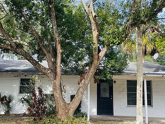 2nd image of 1206 Leon Ln