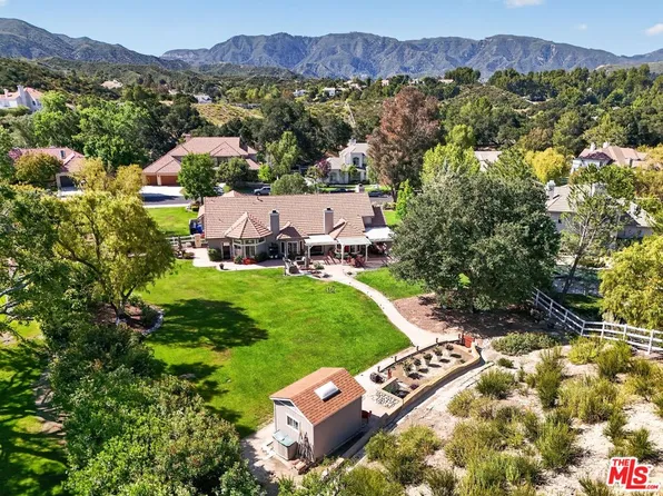 15555 Bronco Dr, Santa Clarita, CA 91387