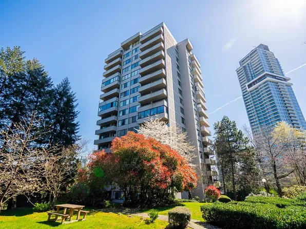 2060 Bellwood Ave #303, Burnaby, BC V5B 4V2