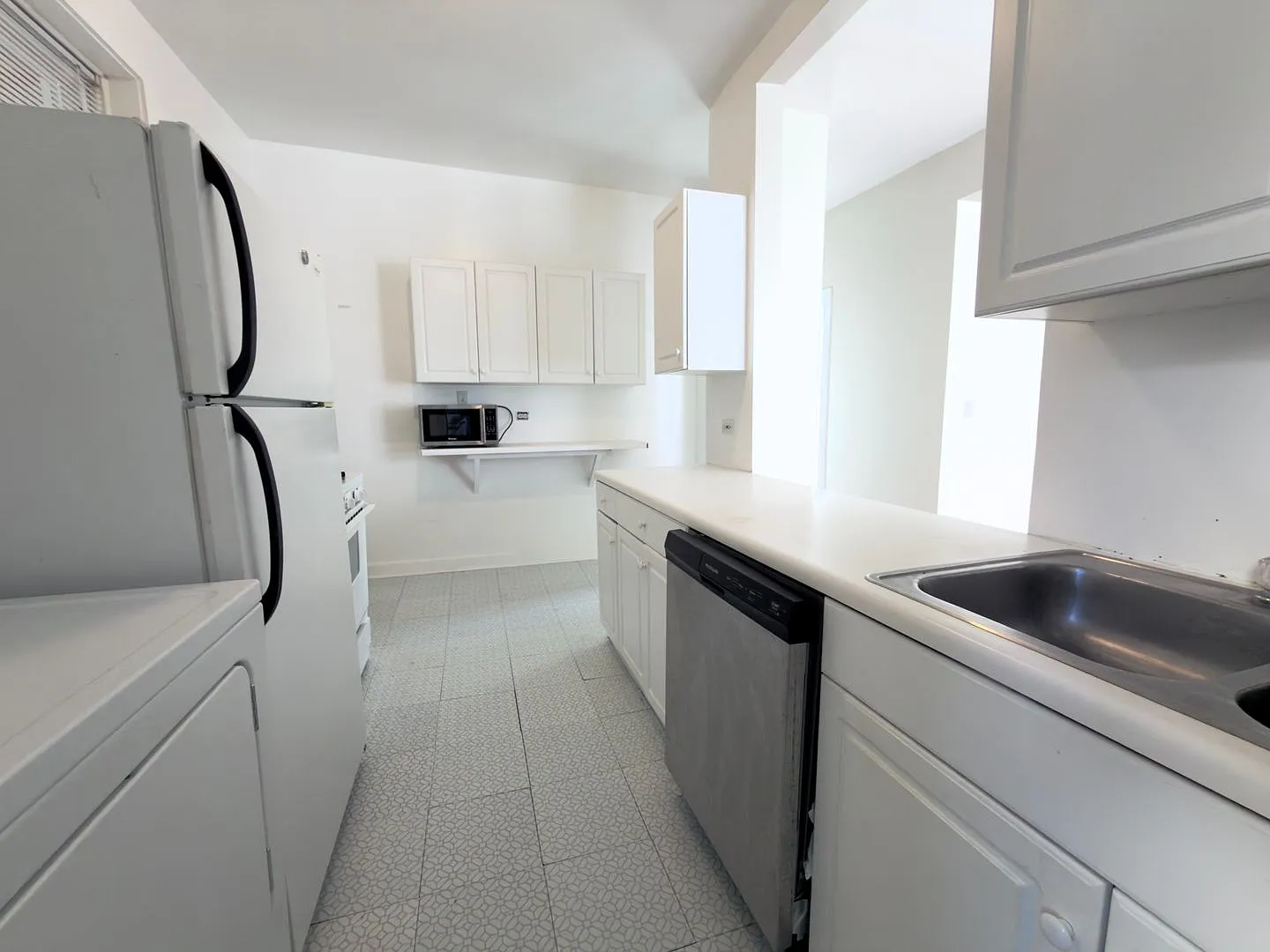 2 bed, $2,300 — Photo 4