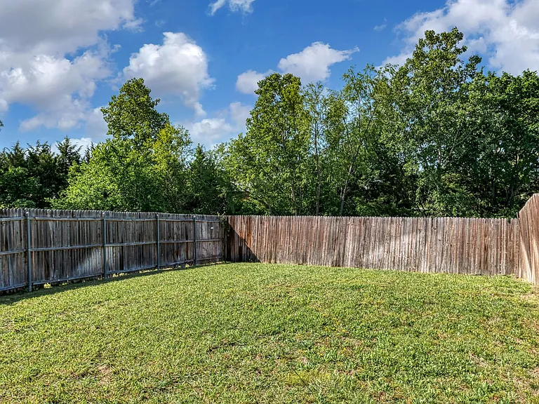 341 Orbit Dr — Photo 26