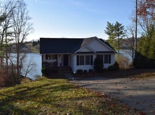551 Long Island Dr, Moneta, VA 24121
