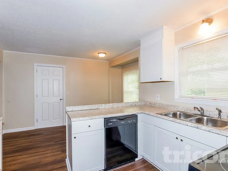 2786 Naples Pass — Photo 8
