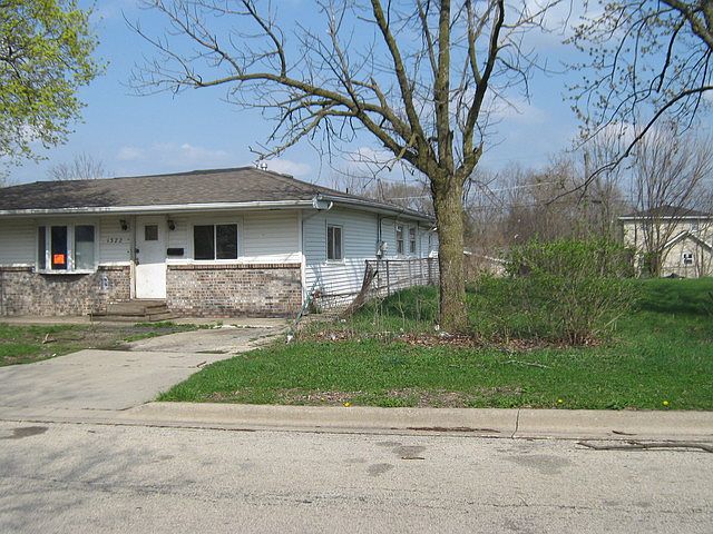 2nd image of 1322 Fairmount Ave