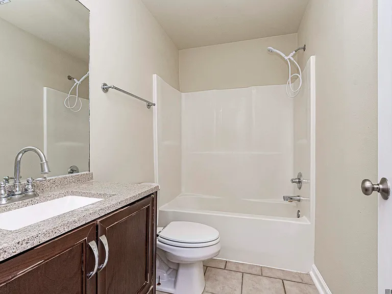 18163 Pinehurst Dr — Photo 28