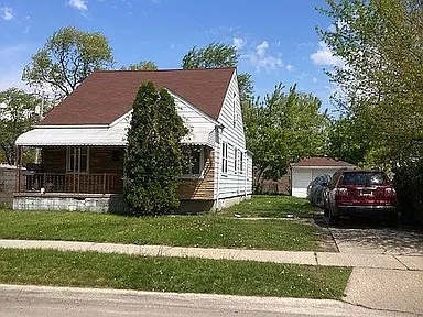8059 Ford Ave — exterior photo