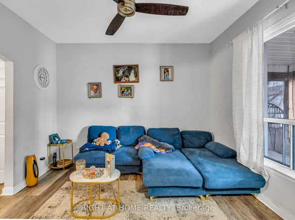 207 Lottridge St, Hamilton, ON L8L 6V8