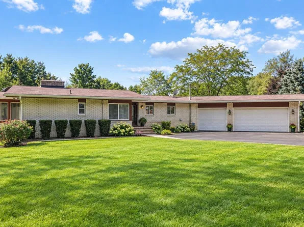 5445 Irish Rd, Grand Blanc, MI 48439