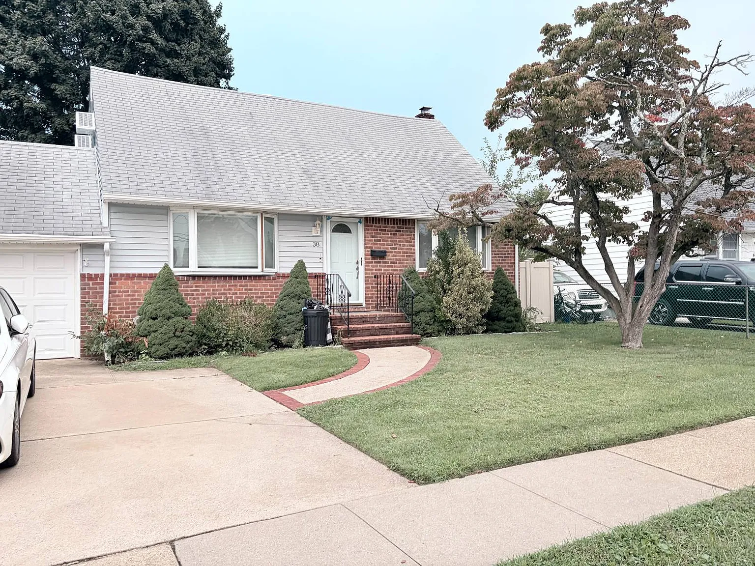 3 bed, 2.0 bath, 1386 sqft, $4,200 — Photo 1