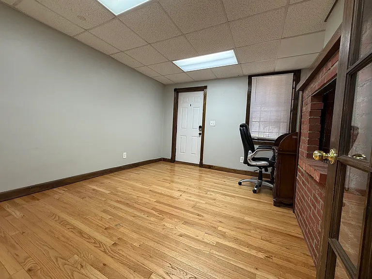 545 Orange St #G — Photo 8