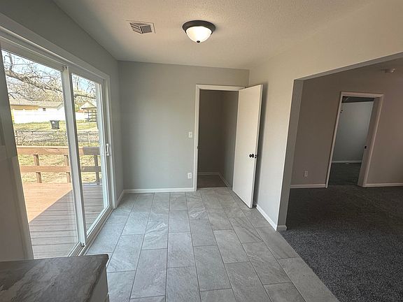 5th image of 3501 S Hiram Ave