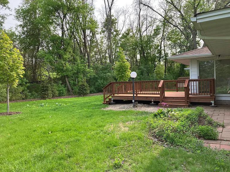 8507 Penn Cir — Photo 31