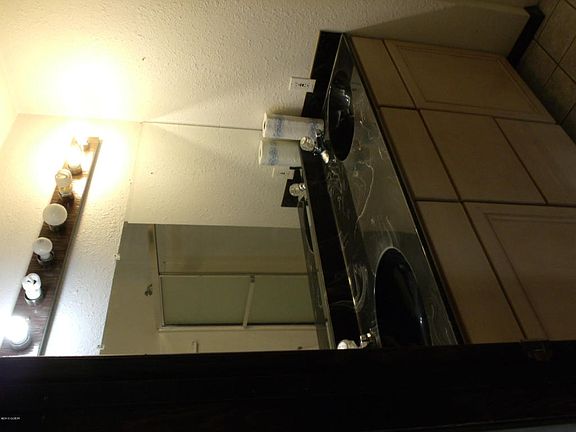 2nd image of 624 Mountain Ave