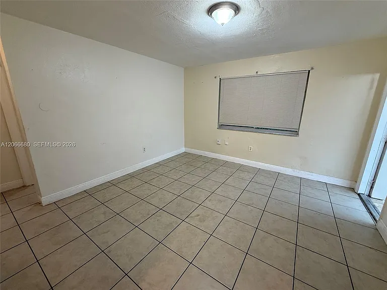 4520 NW 13th Ave #4520 — Photo 6