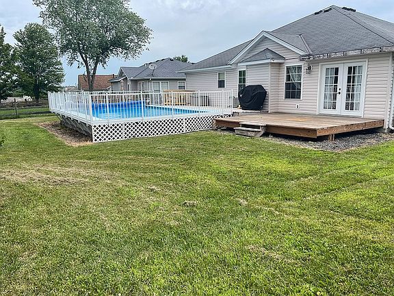 2nd image of 35 Thornhill Dr