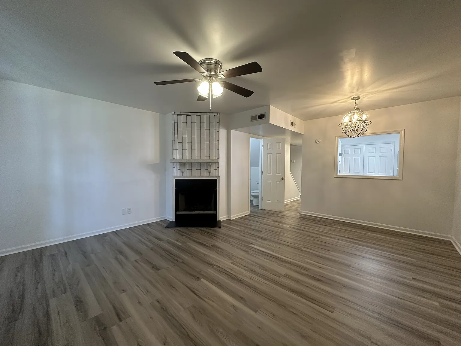 2 bed, 1.5 bath, 1250 sqft, $1,300 — Photo 4