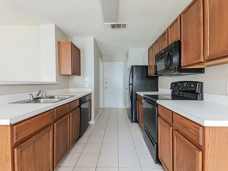 1308 Wintercreek Dr — Photo 10