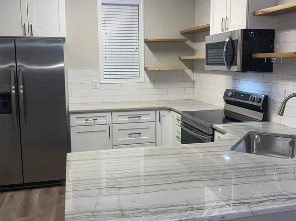 144 Marketplace Ave, Mooresville, NC 28117