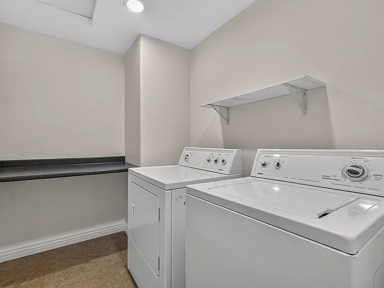1519 E Payton Way #2 — Photo 24