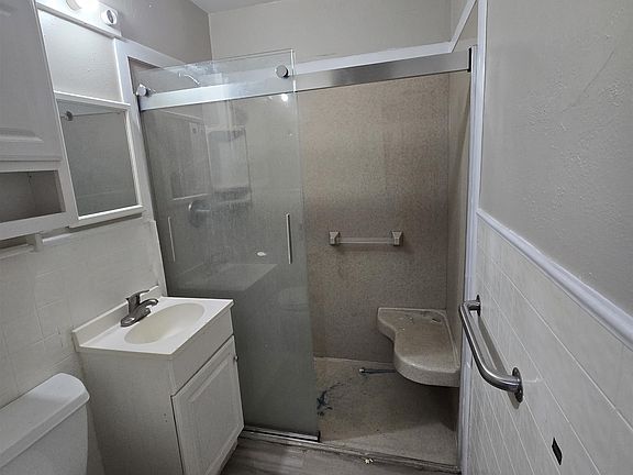 4th image of 314 W Hickory Ave