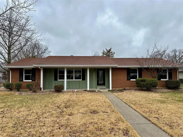 407 Janet Dr, Lebanon, IL 62254