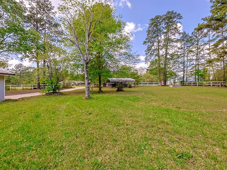 8 Vick Rd — Photo 38