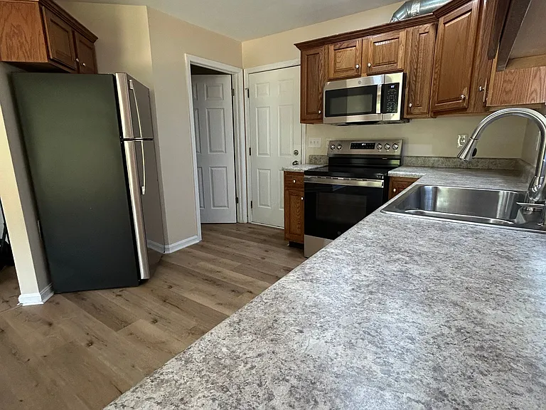 508 Inverness Ave — Photo 9