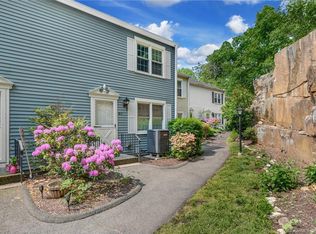 55 Mill Plain Rd UNIT 28-5, Danbury, CT 06810