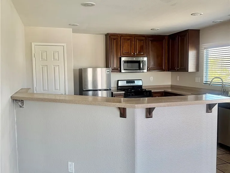 6774 Antique Oak Ct — Photo 5