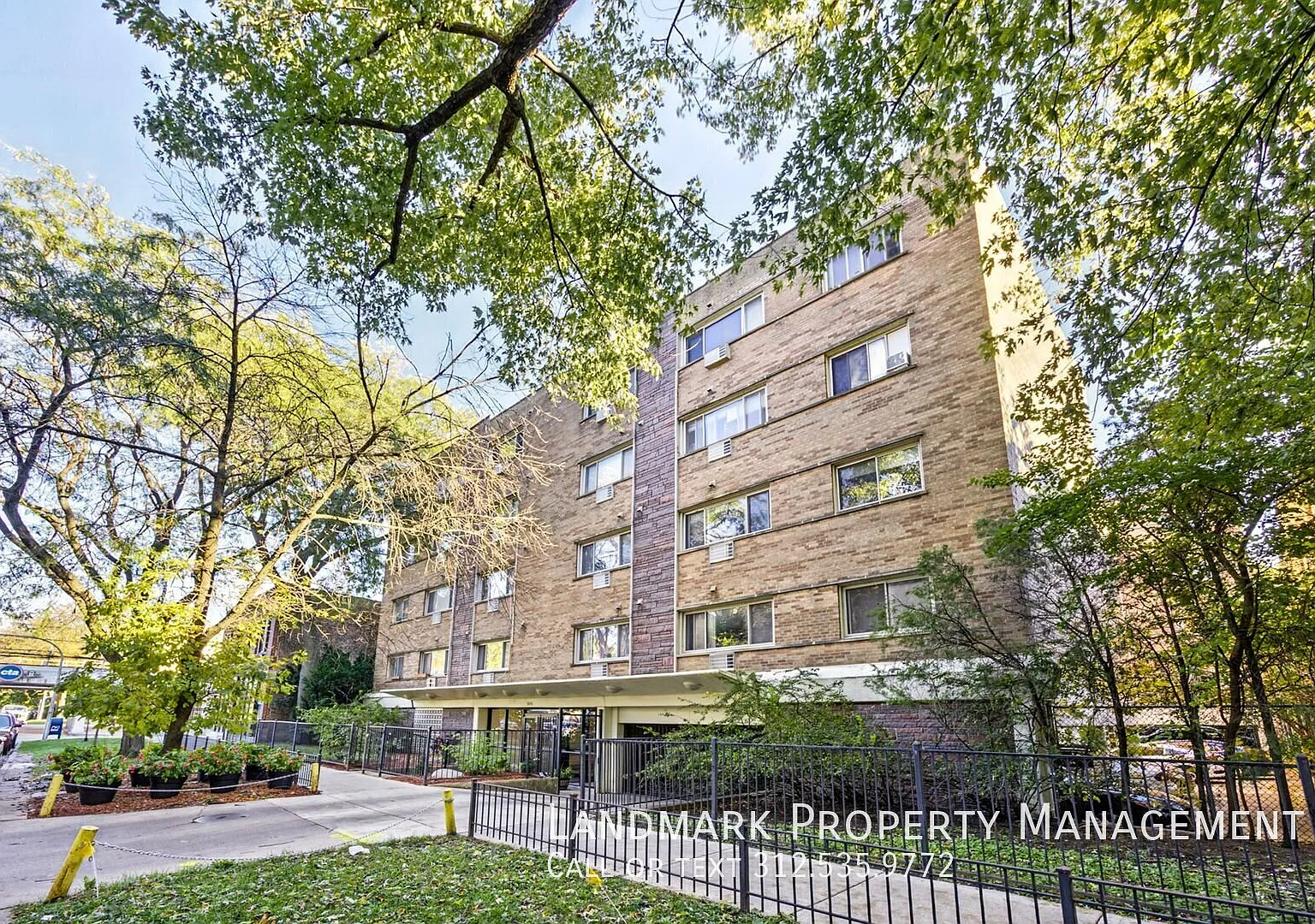 1415 W Lunt Ave Unit 212 — Photo 1