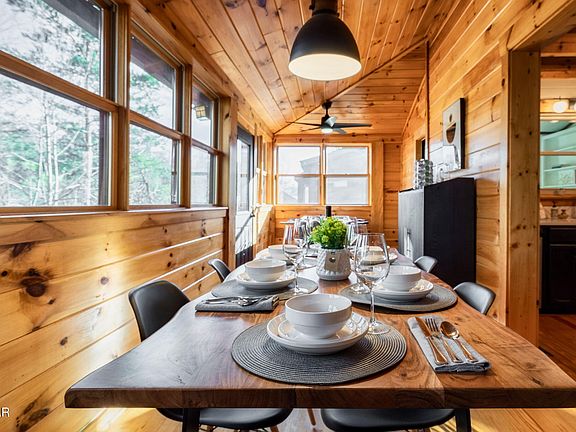 18th image of 1008 Walini Way