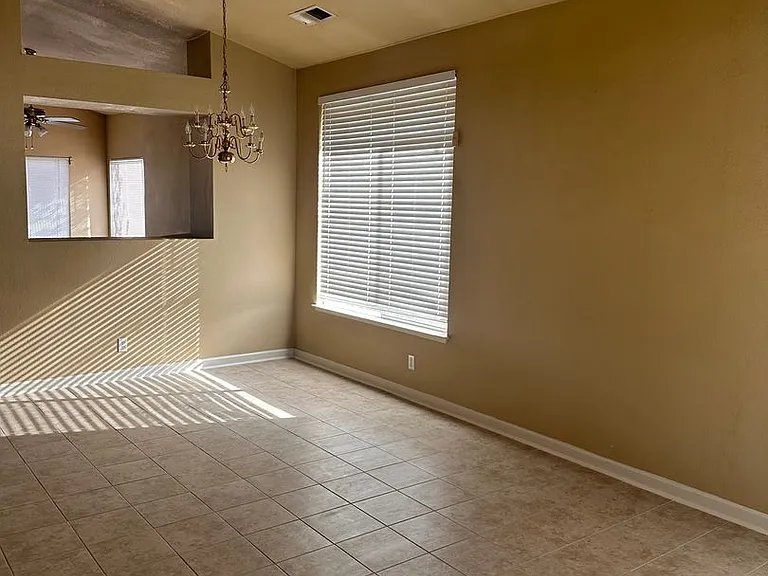 1163 E Springer Dr — Photo 8