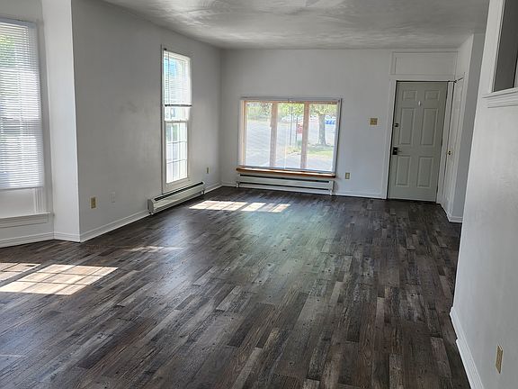 5th image of 501 W Church St