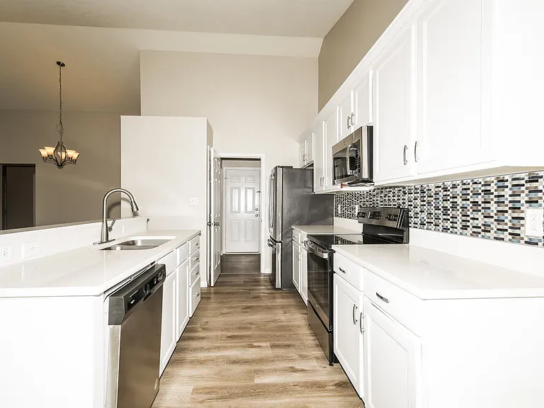 4557 Walcott Dr — Photo 8