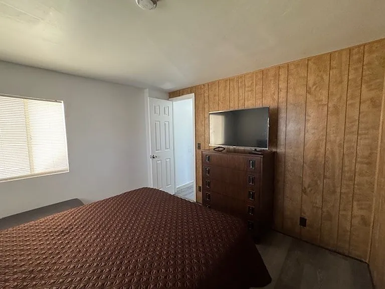 339 Thunderbird Ln — Photo 14