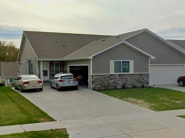 5237 Locust St, Lincoln, NE 68516