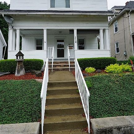 3rd image of 105 Ackley Ave