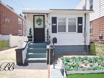 1604 E 95th St, Brooklyn, NY, 11236