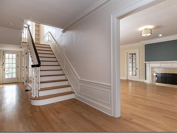 2nd image of 2319 Ardleigh Dr