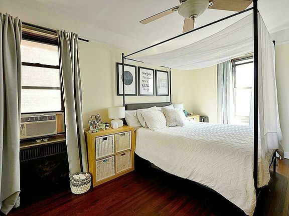 5th image of 3083 Crescent St APT 6C