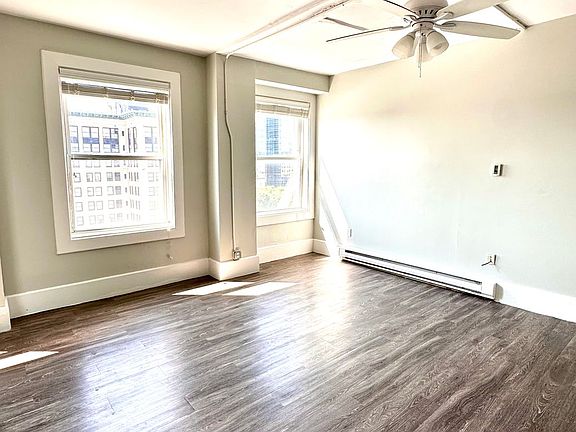3rd image of 50 Franklin St #1027