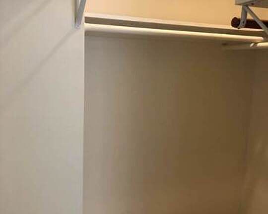 4th image of 137 S Crescent Dr APT 1