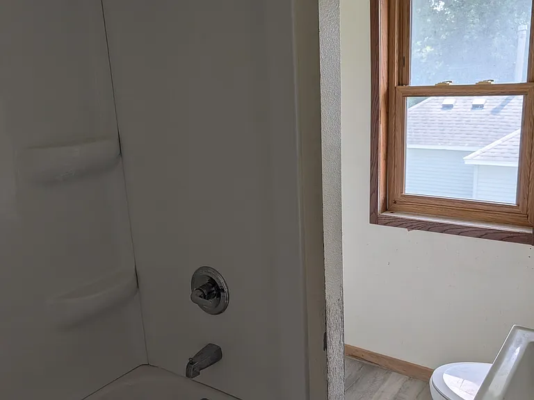 1412 Linn St — Photo 14