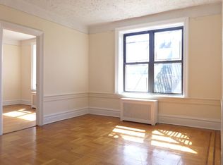 249 Ocean Pkwy APT 4G, Brooklyn, NY 11218
