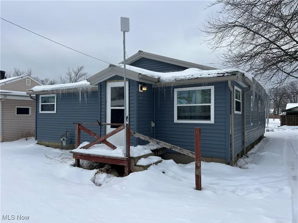 2203 E 44th St, Ashtabula, OH 44004